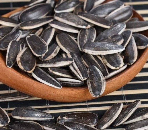 Высококачественные семечки подсолнечника из Внутренней Монголии, оптовая продажа: китайские чёрные очищенные ядра подсолнечника, сушёные, сорта 361 / T6 / 363 / T5 11 122 Подсолнечные семечки