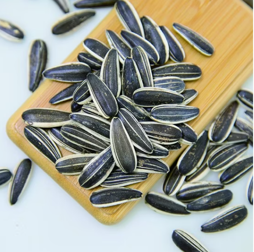 Семечки подсолнечника 601 нового урожая 2025 года, высокое качество и низкая цена, для рынка Египта 22 47 Подсолнечные семечки