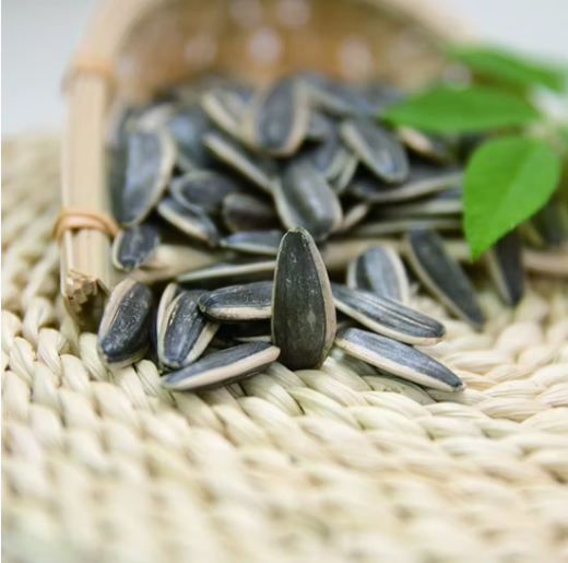 Натуральные чёрные семена подсолнечника 361, происхождение — Китай, 180–190 33 26 Подсолнечные семечки