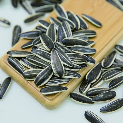 Новые высококачественные семечки подсолнечника 601 из Внутренней Монголии 33 50 Подсолнечные семечки