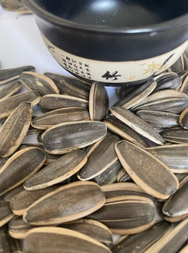 Китайские натуральные чёрные семечки подсолнечника 361 44 11 Подсолнечные семечки