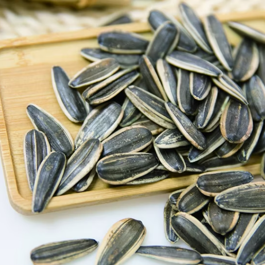 Сертифицированный по BRC китайский завод продаёт семечки подсолнечника T6 оптом 44 70 Подсолнечные семечки