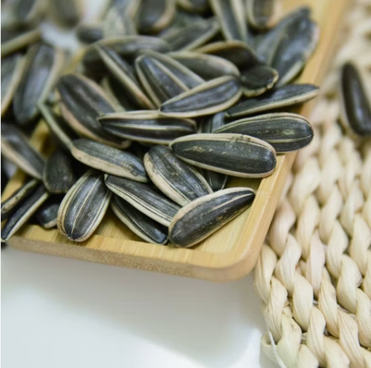 Семечки подсолнечника 363 высшего качества, соответствующие стандартам ЕС, по заводской оптовой цене для экспорта 55 65 Подсолнечные семечки