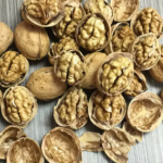 185 Walnuts in the shell 22 walnuts